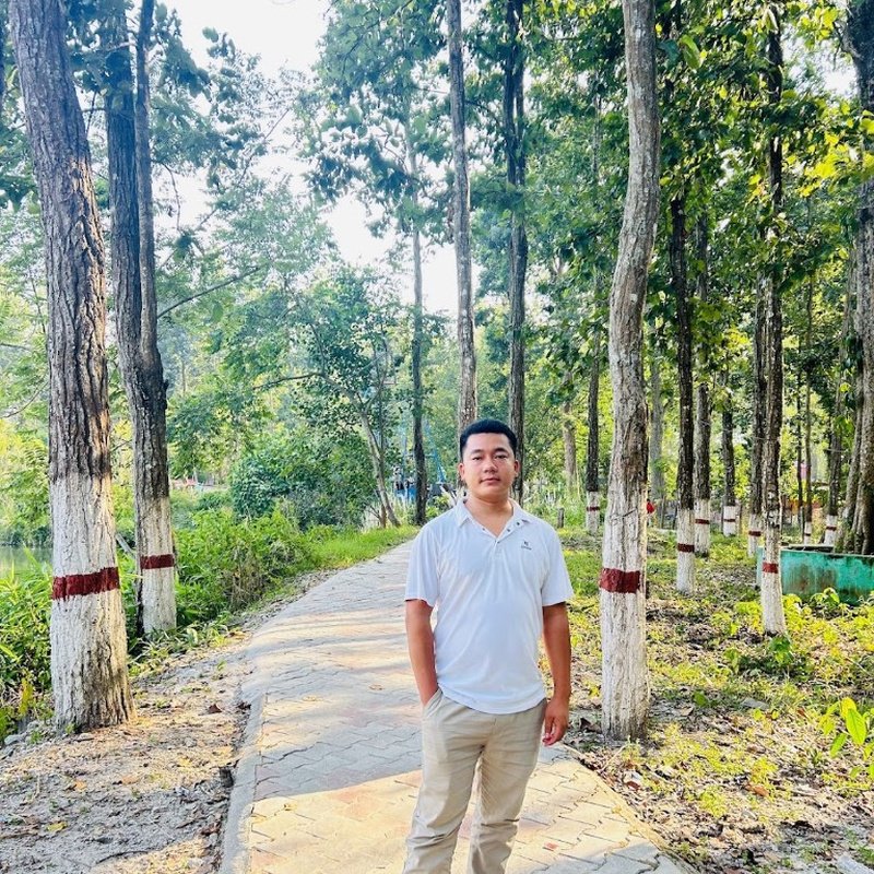 Hiking across Koshi Province